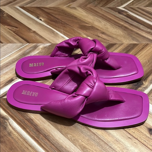 Anthropologie Shoes - Anthropologie Maeve Fuchsia Sandals